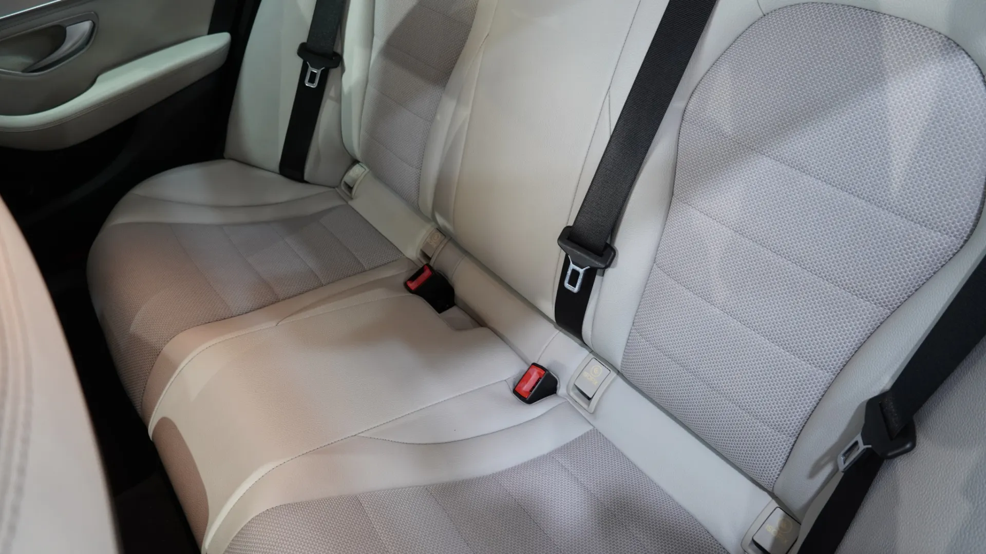 Mercedes-Benz C 200 BlueTEC Avantgarde 22