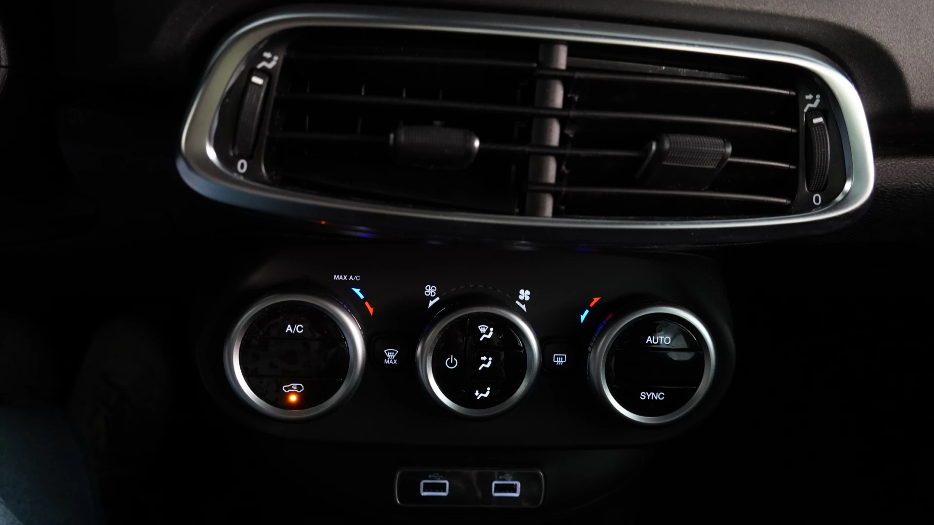 Fiat 500X 1.3 MTJ CITYCROSS 95CV 26