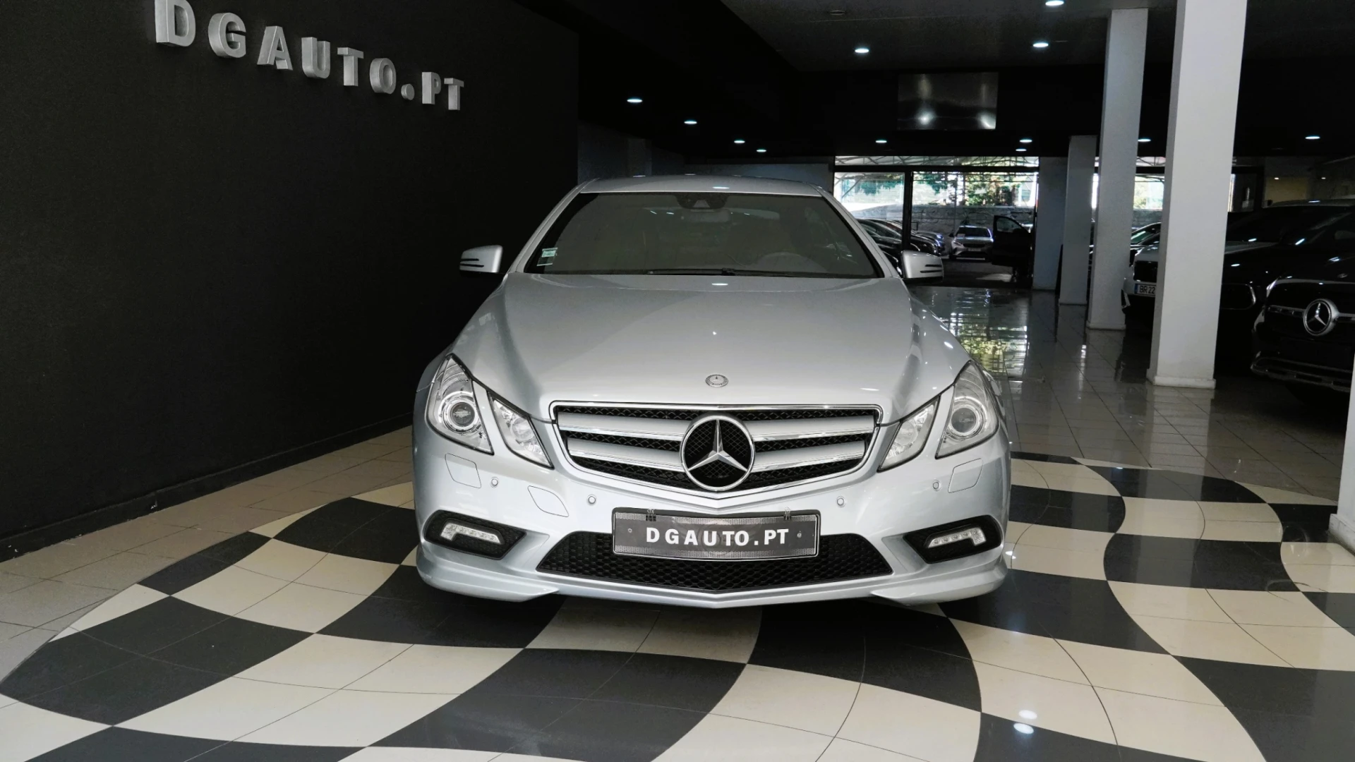 Mercedes-Benz E 250 CDI AMG 7