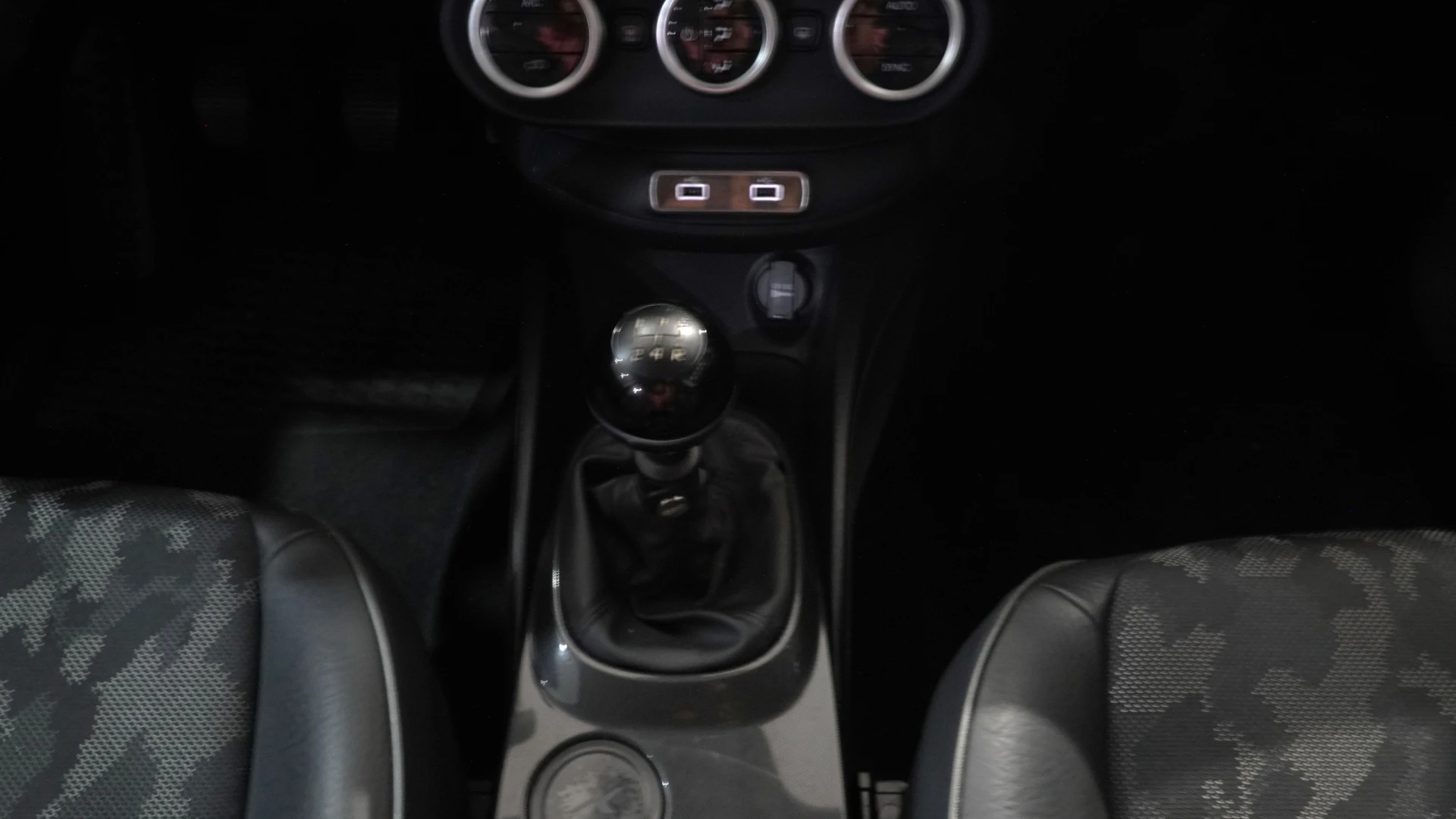 Fiat 500X 1.3 MTJ CITYCROSS 95CV 41