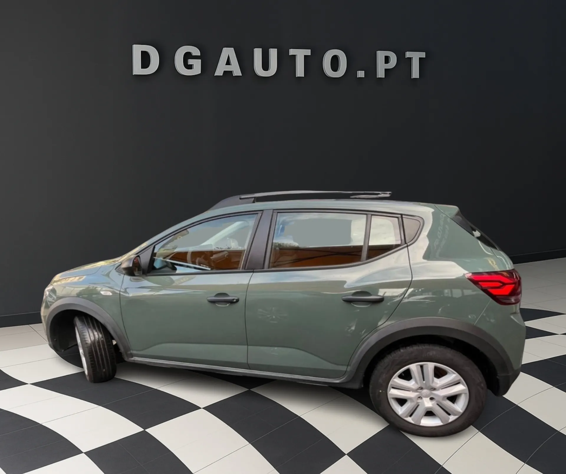 Dacia Sandero BI-FUEL STPWAY ESSENTIAL 5