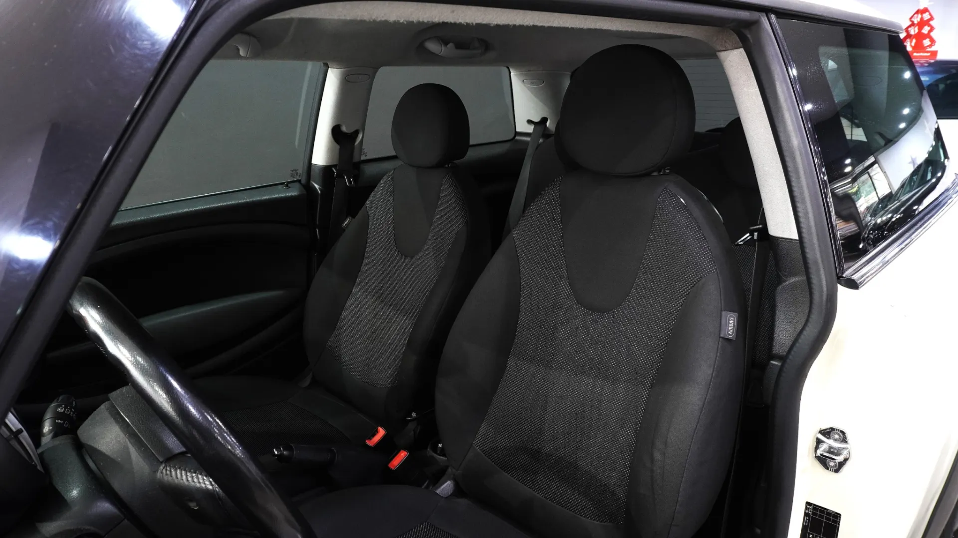 MINI 3 Portas One 1.6 21