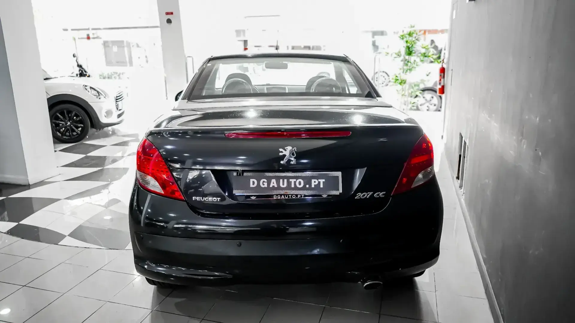 Peugeot 207 CC 1.6 VTi Active 21