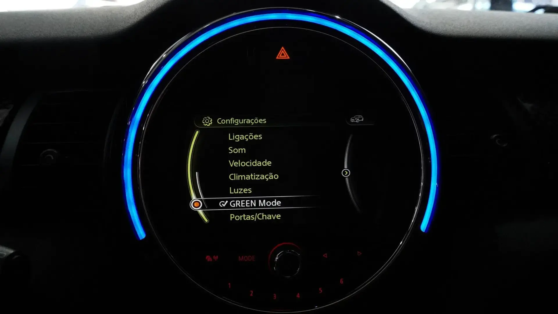 MINI 3 Portas Cooper SD Auto 19