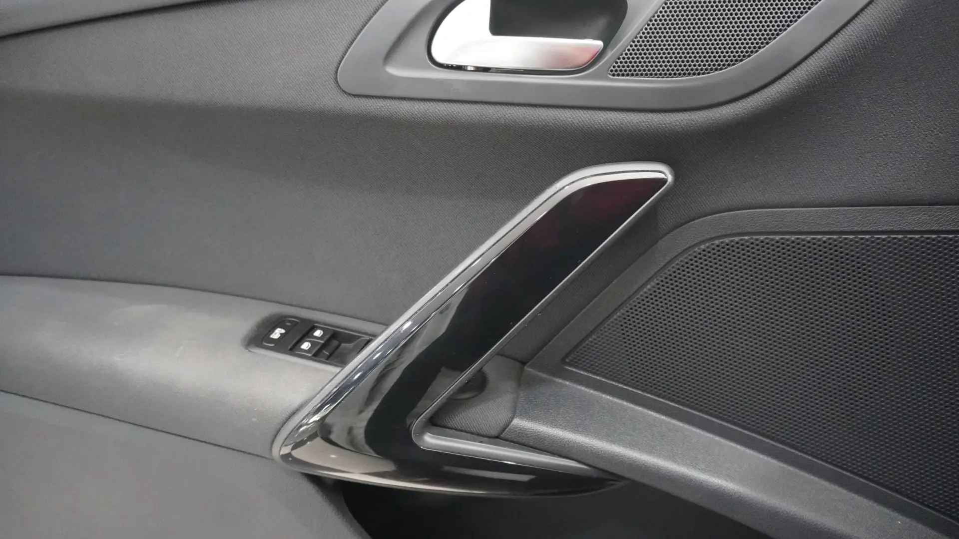 Peugeot 508 2.0 HDi Hybrid4 2-Tronic 15