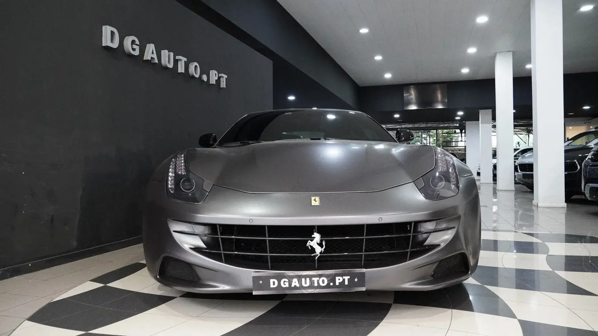 Ferrari FF V.12 6.3 9