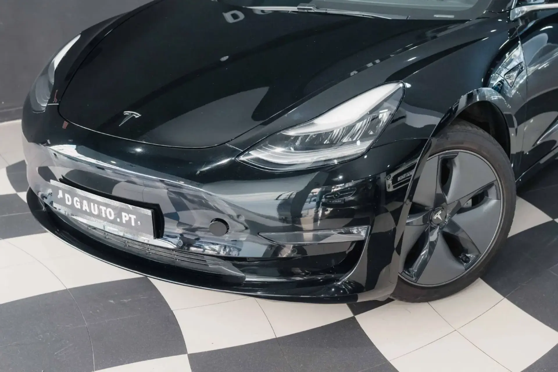 Tesla Model 3 Performance Dual Motor AWD 15