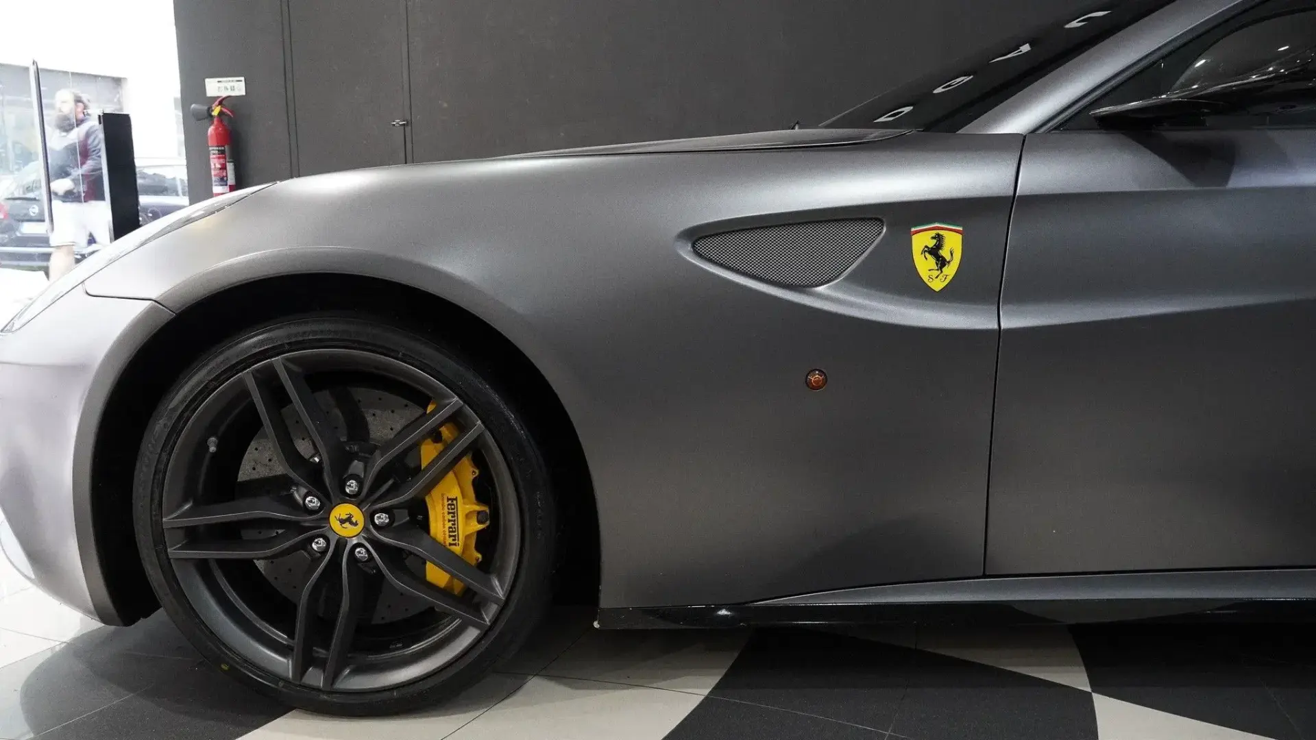 Ferrari FF V.12 6.3 20