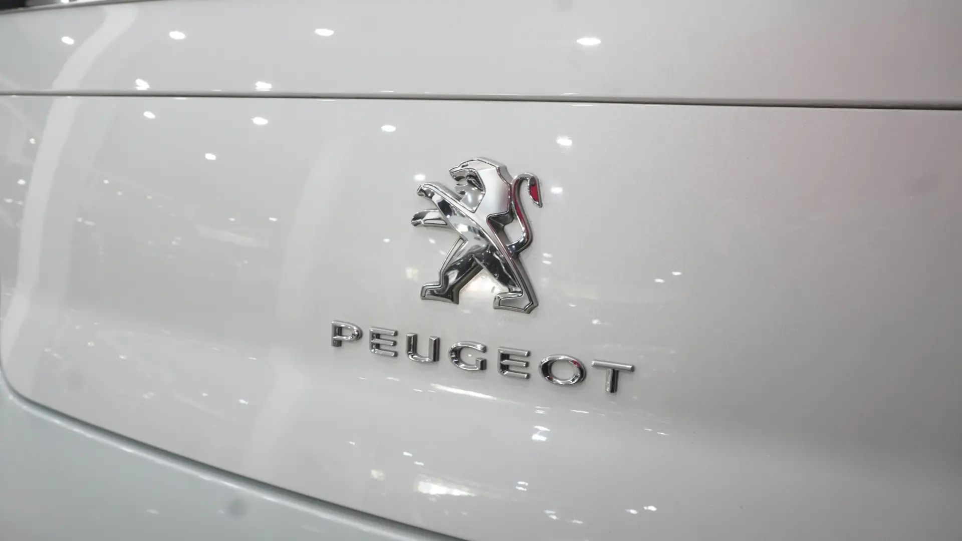 Peugeot 508 2.0 HDi Hybrid4 2-Tronic 7