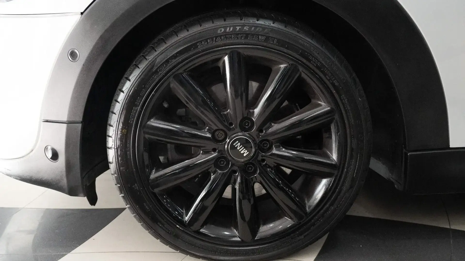 MINI 3 Portas Cooper SD Auto 11