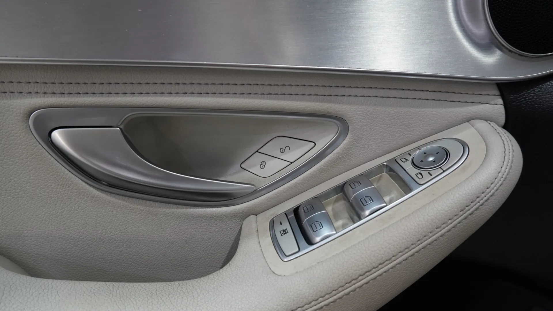 Mercedes-Benz C 200 BlueTEC Avantgarde 27