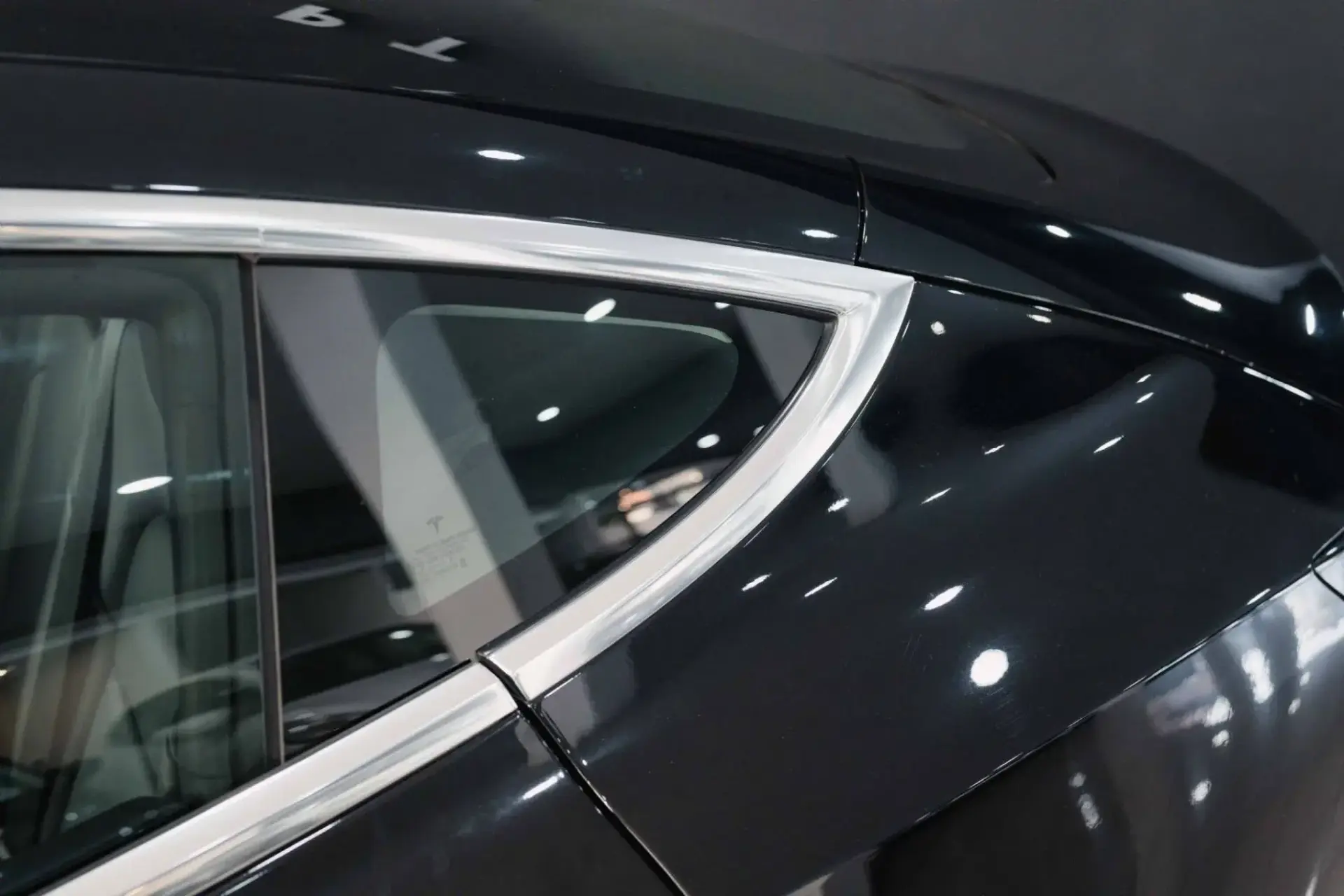 Tesla Model 3 Performance Dual Motor AWD 18