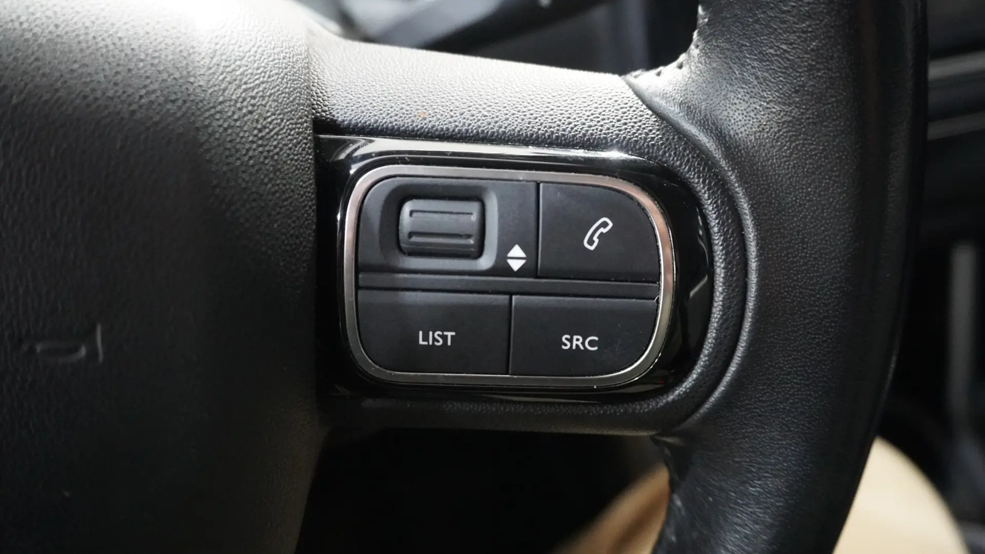 Citroën C3 Aircross 1.2 PureTech Shine 29