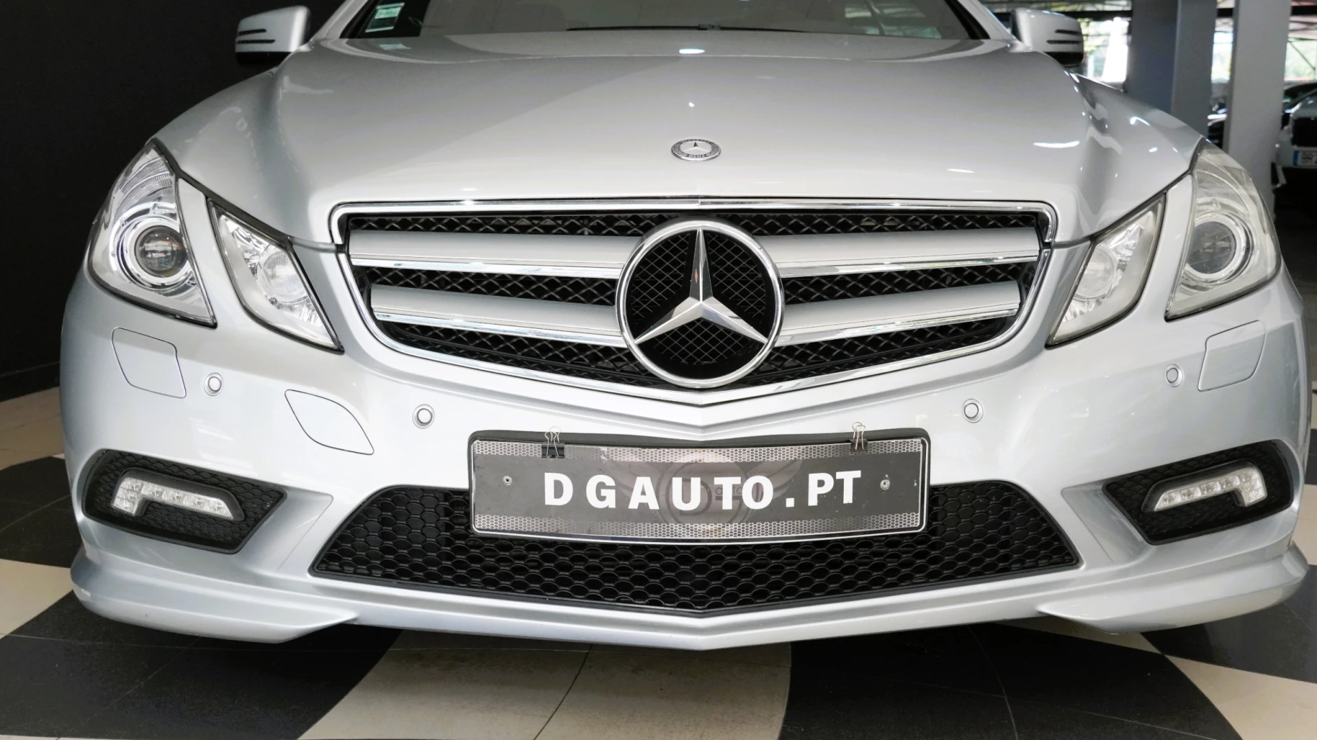 Mercedes-Benz E 250 CDI AMG 9