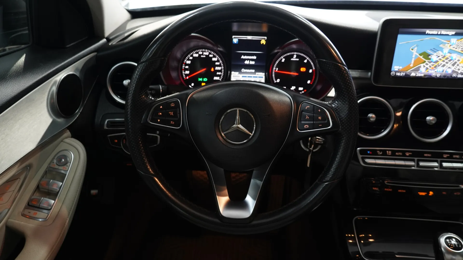 Mercedes-Benz C 200 BlueTEC Avantgarde 44