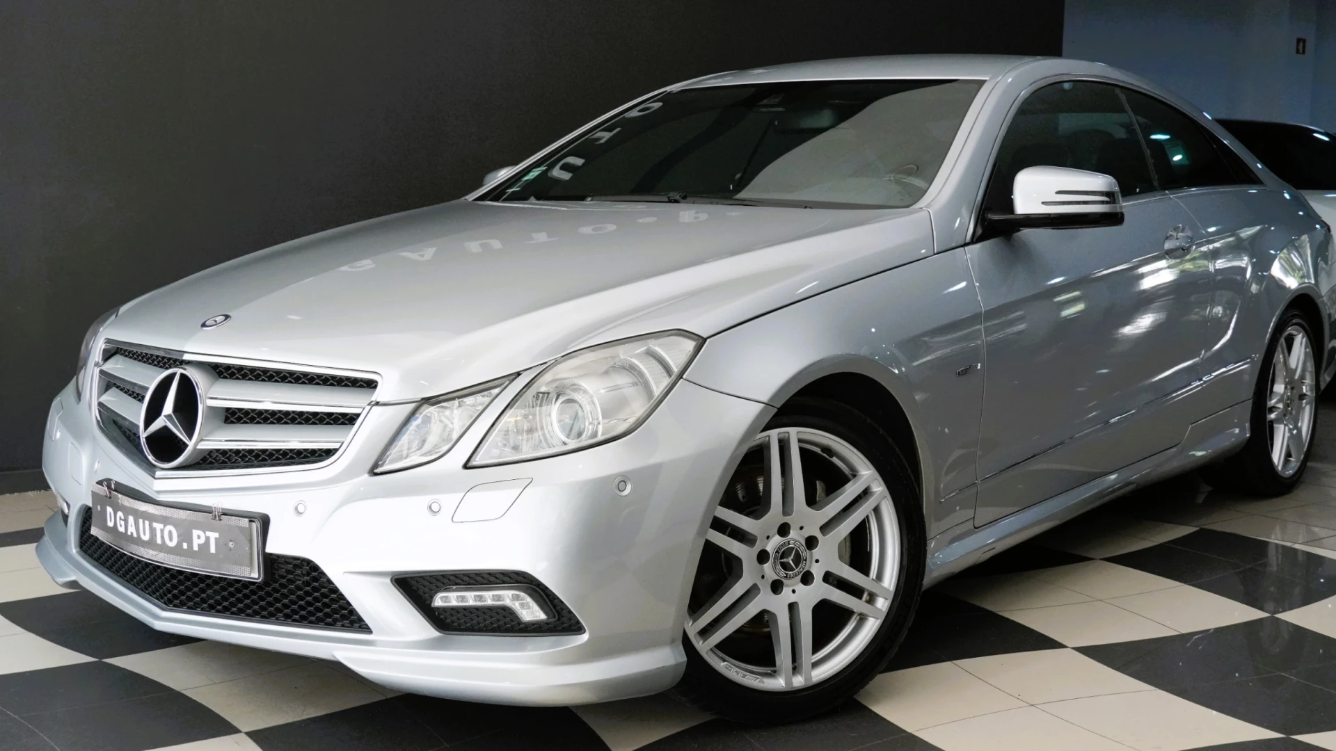 Mercedes-Benz E 250 CDI AMG 5