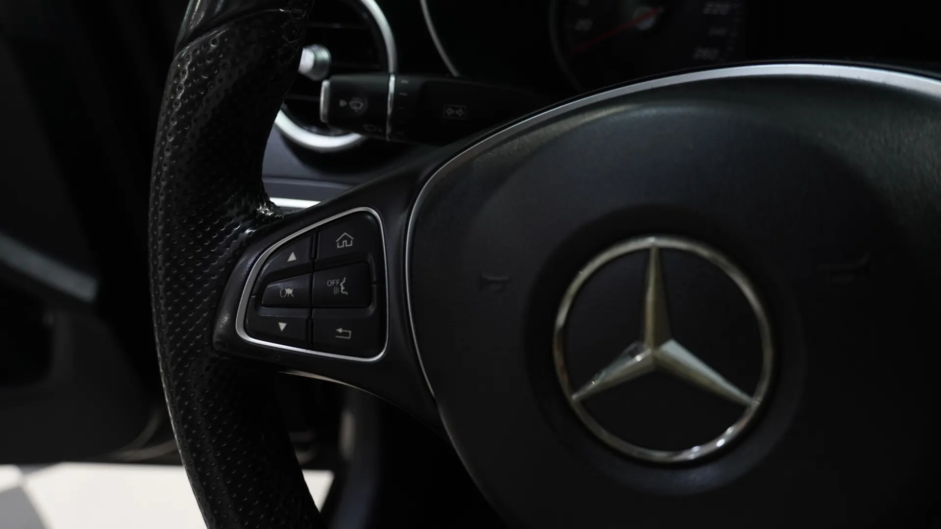 Mercedes-Benz C 200 BlueTEC Avantgarde 42