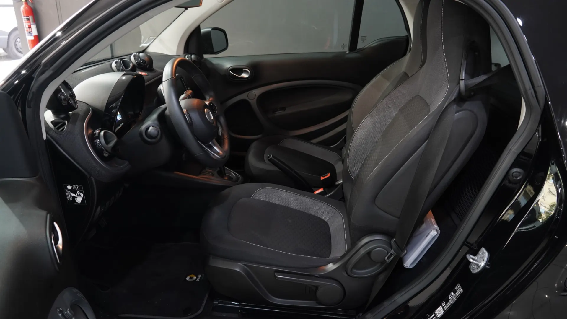 Smart ForTwo Coupé EQ Passion 17