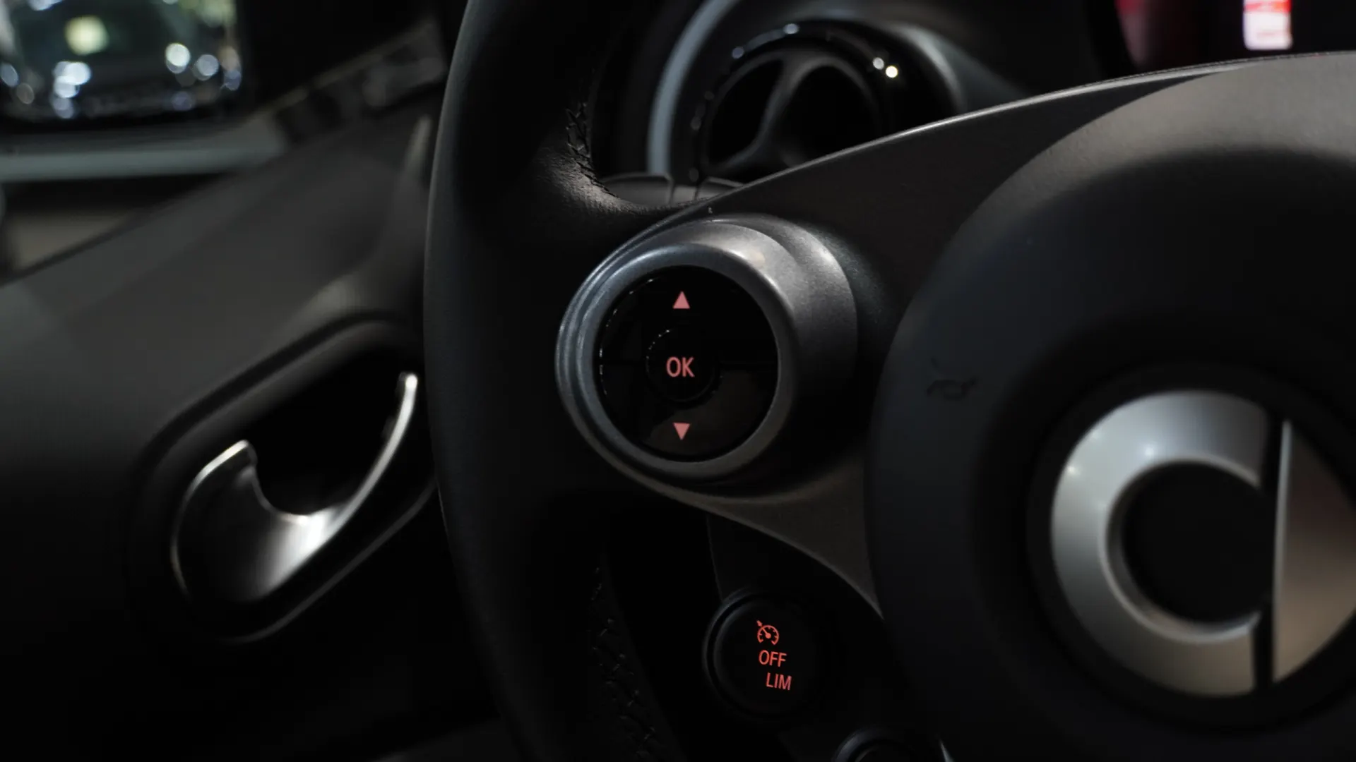 Smart ForTwo Coupé EQ Passion 12