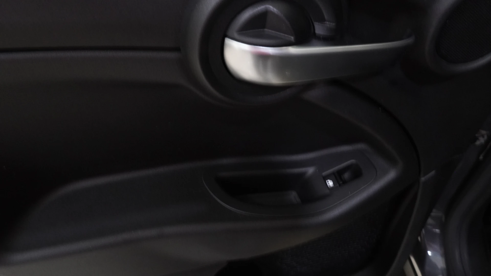 Fiat 500X 1.3 MTJ CITYCROSS 95CV 37