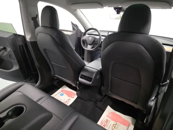 Tesla Model Y LONG RANGE TRAÇÃO INTEGRAL 8