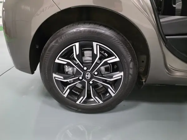 Toyota Yaris 1.5 HSD Comfort+P.Style 75