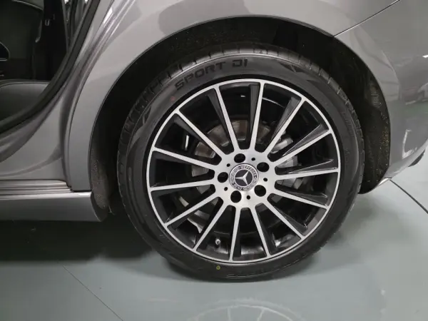 Mercedes-Benz A 180 D PROGRESSIVE 13