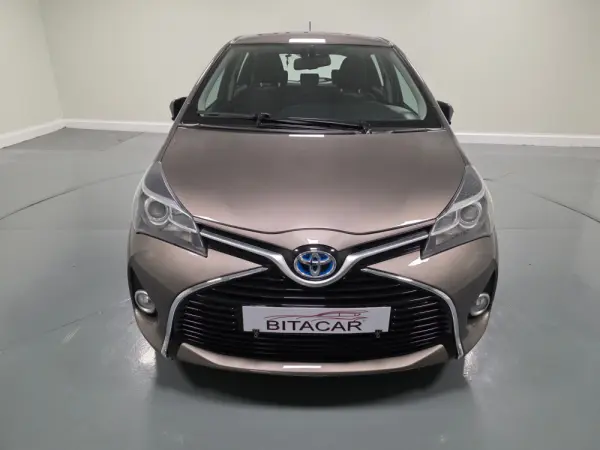 Toyota Yaris 1.5 HSD Comfort+P.Style 10