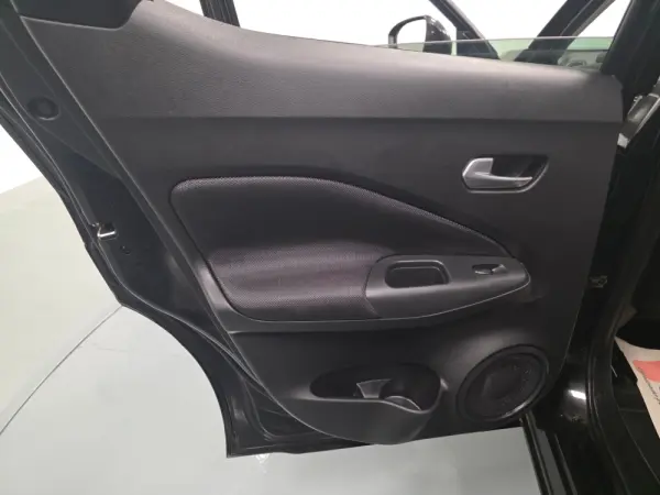 Nissan Juke 1.0 DIG-T Acenta 52