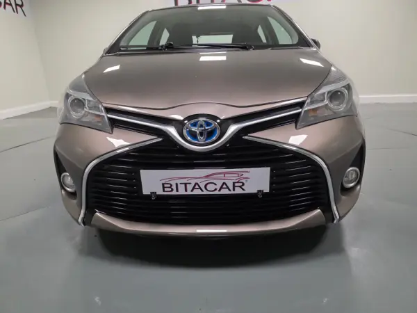 Toyota Yaris 1.5 HSD Comfort+P.Style 9