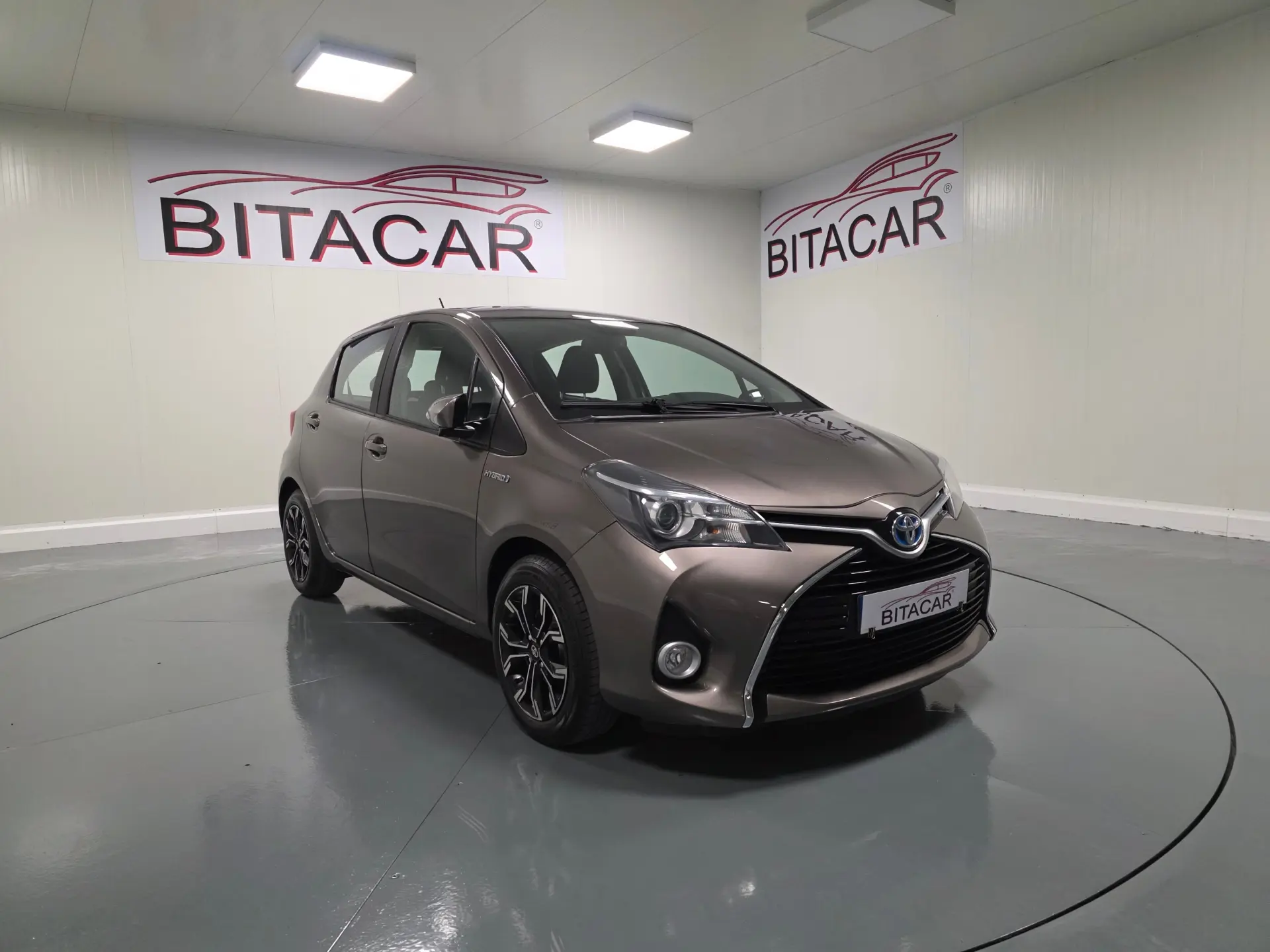 Toyota Yaris 1.5 HSD Comfort+P.Style 3