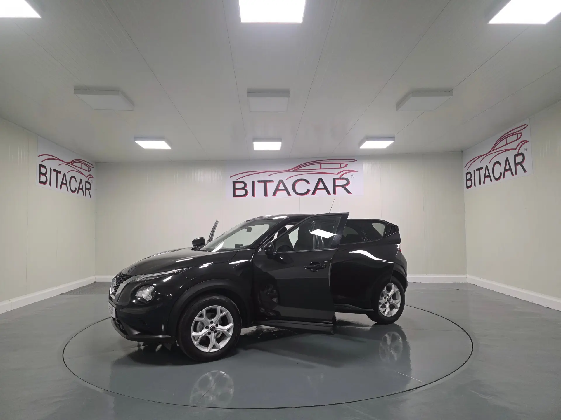Nissan Juke 1.0 DIG-T Acenta 36
