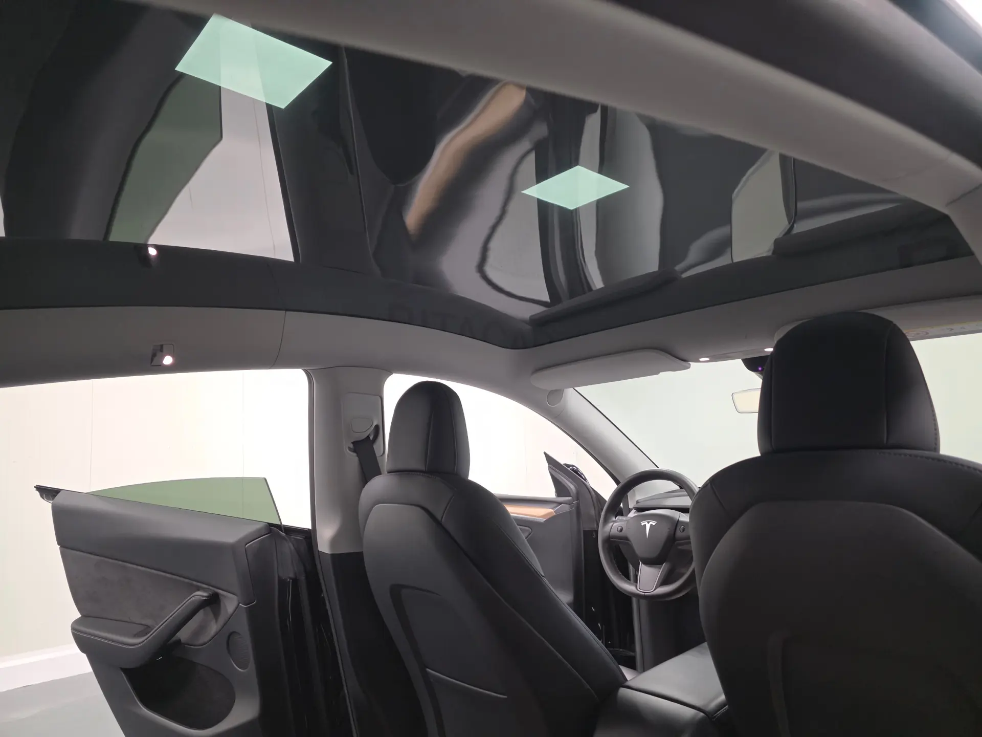 Tesla Model Y LONG RANGE TRAÇÃO INTEGRAL 6