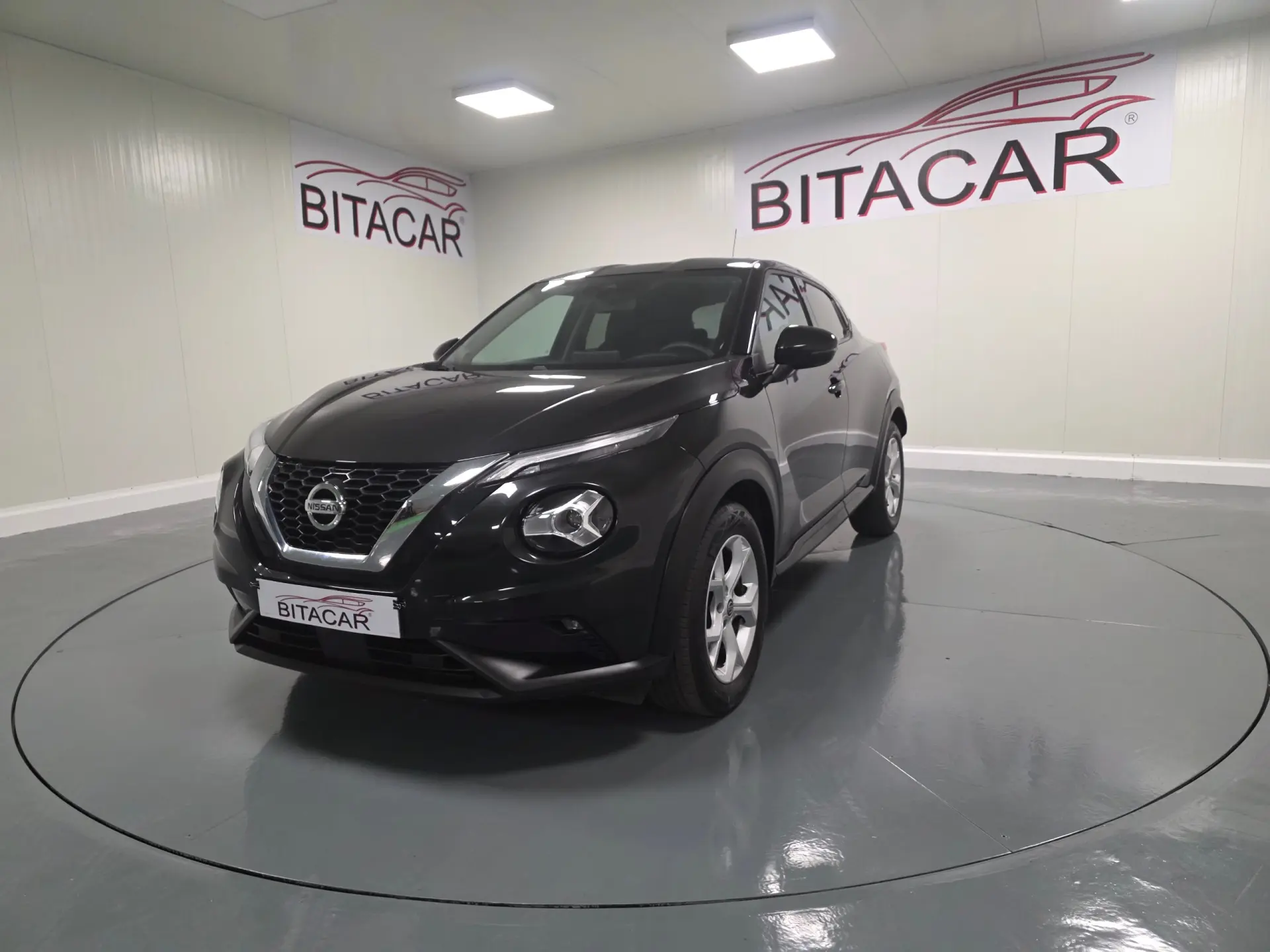 Nissan Juke 1.0 DIG-T Acenta 11