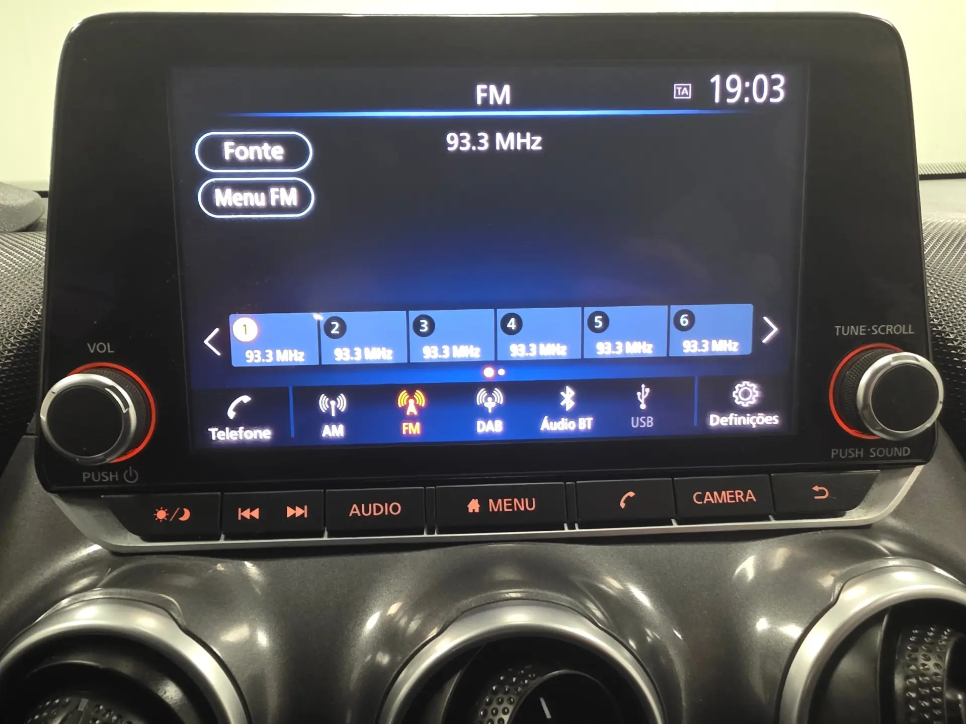 Nissan Juke 1.0 DIG-T Acenta 94