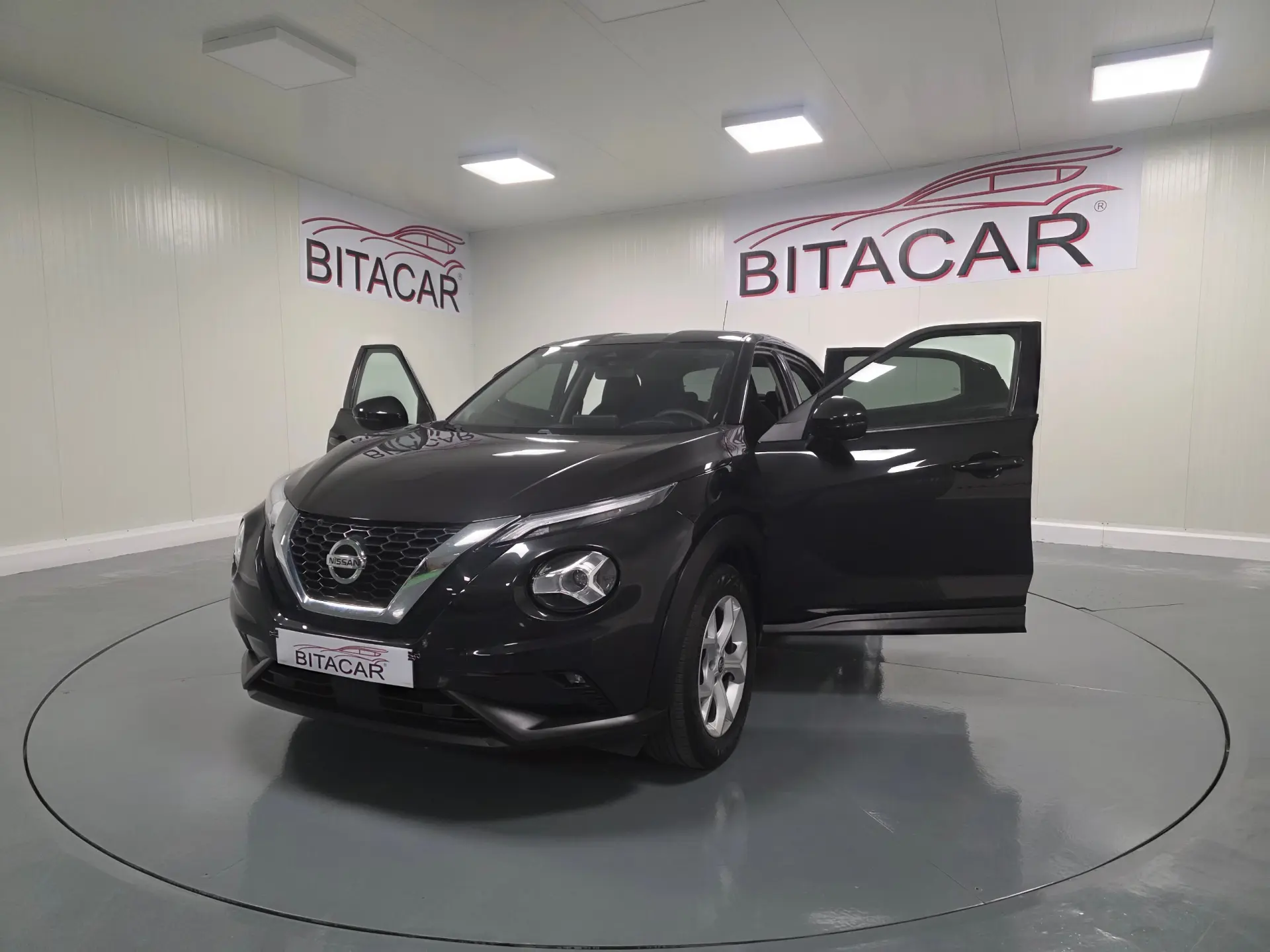 Nissan Juke 1.0 DIG-T Acenta 18