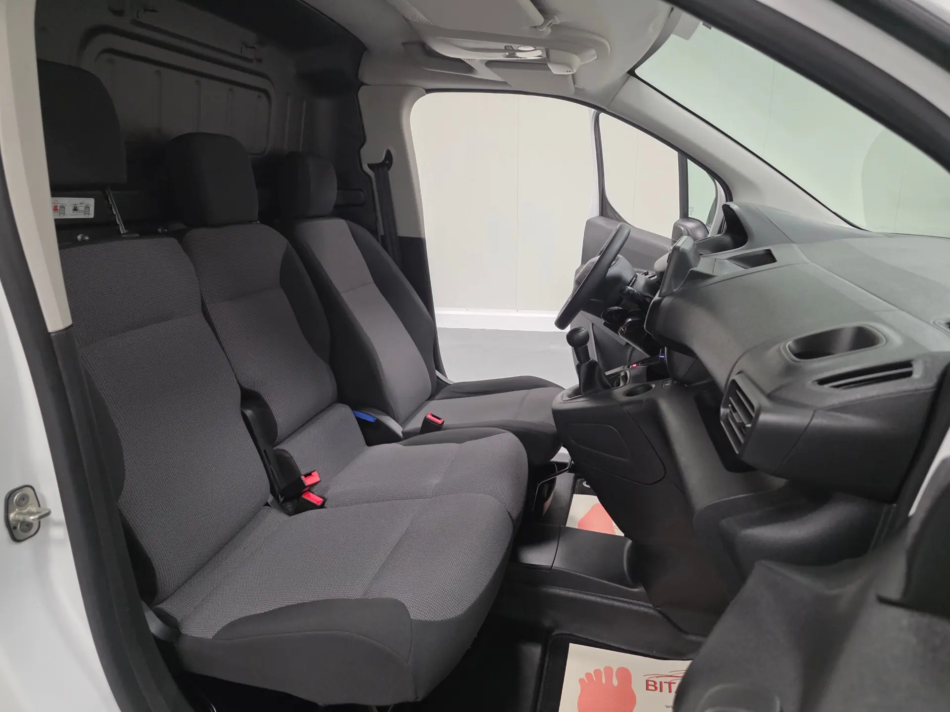 Peugeot Partner PARTNER 1.6 BLUEHDI 61