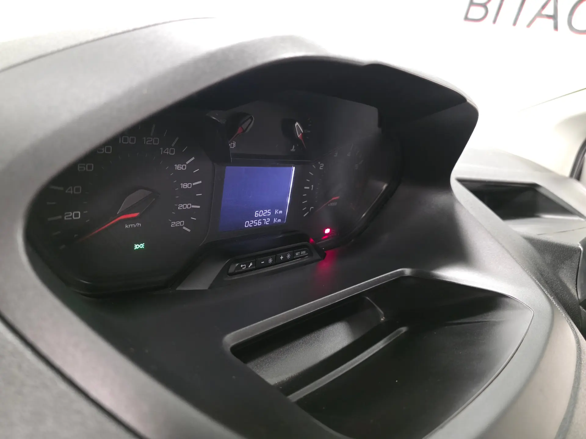 Peugeot Partner PARTNER 1.6 BLUEHDI 56