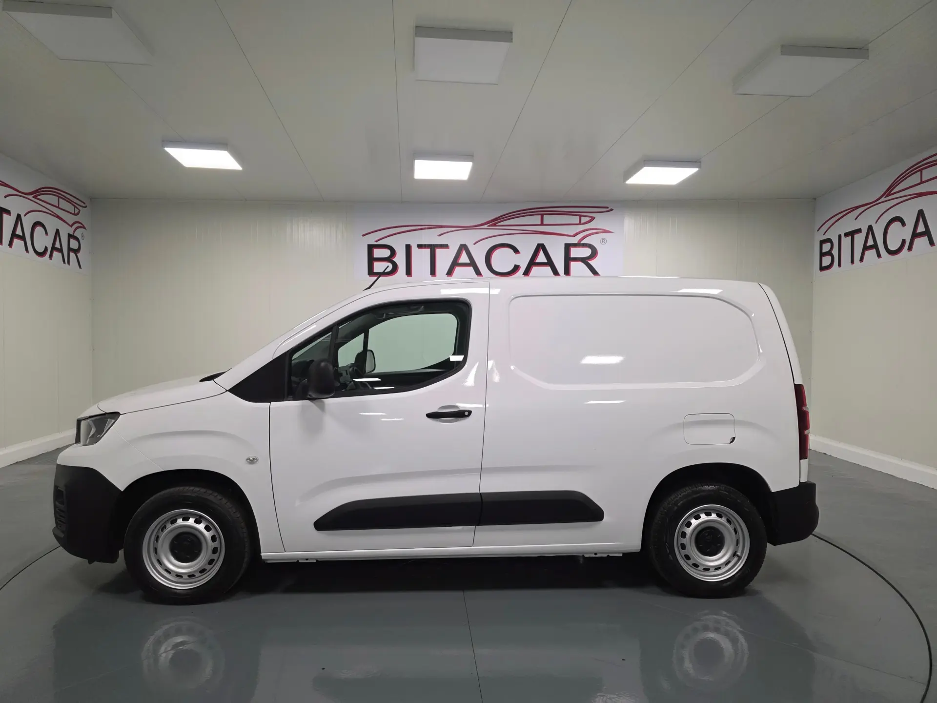 Peugeot Partner PARTNER 1.6 BLUEHDI 23