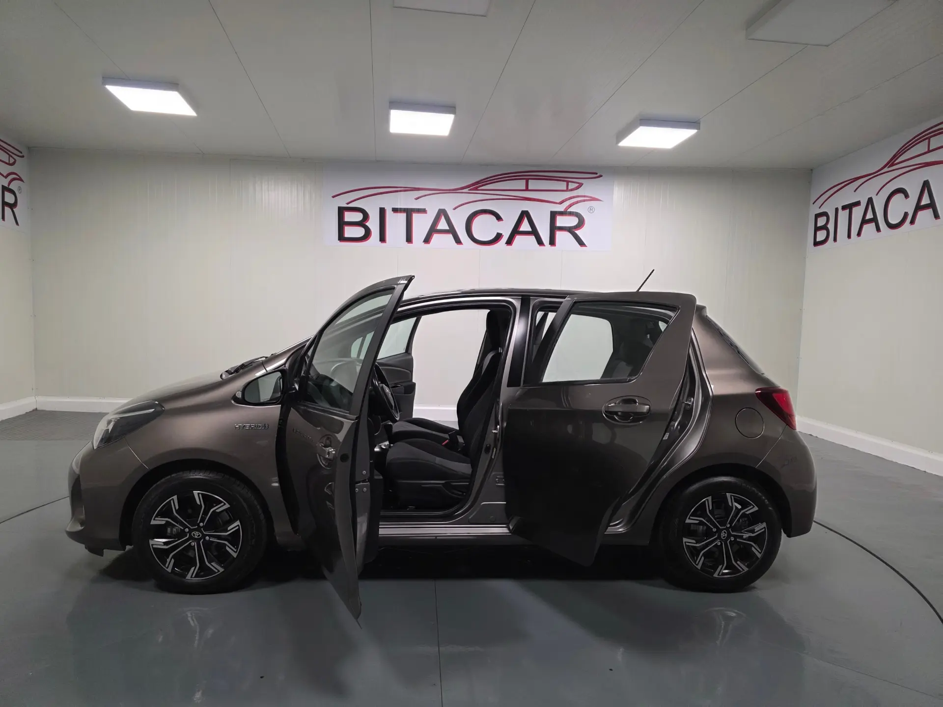 Toyota Yaris 1.5 HSD Comfort+P.Style 35