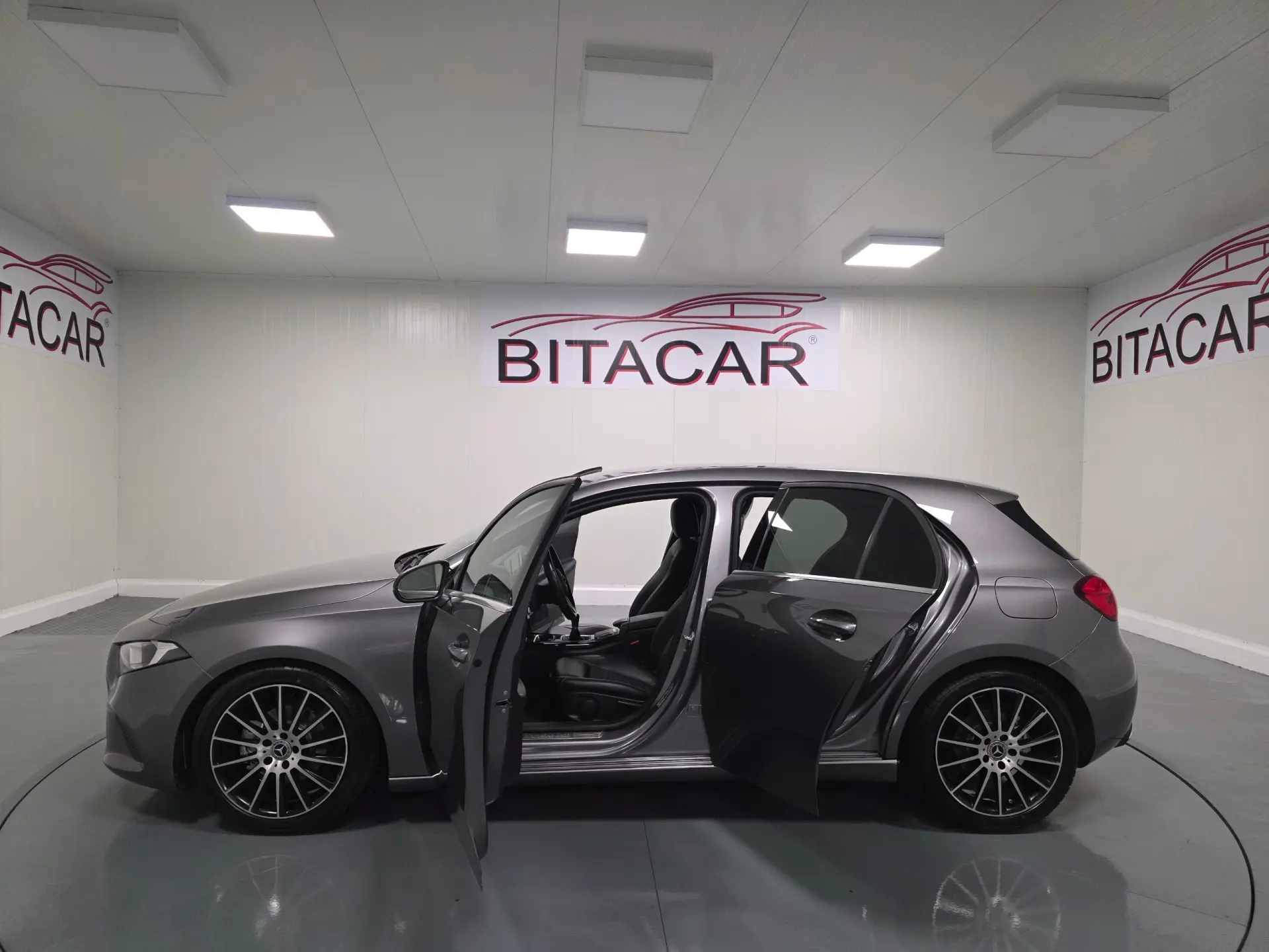 Mercedes-Benz A 180 D PROGRESSIVE 9