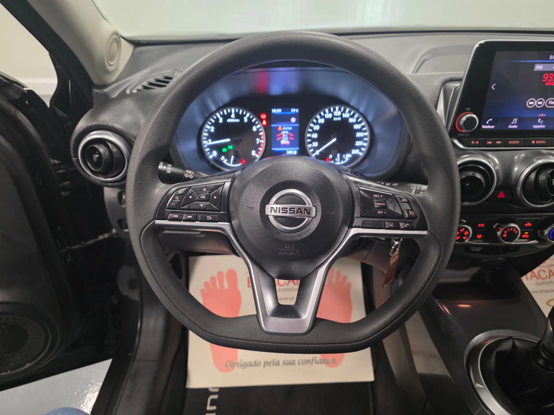 Nissan Juke 1.0 DIG-T Acenta 77