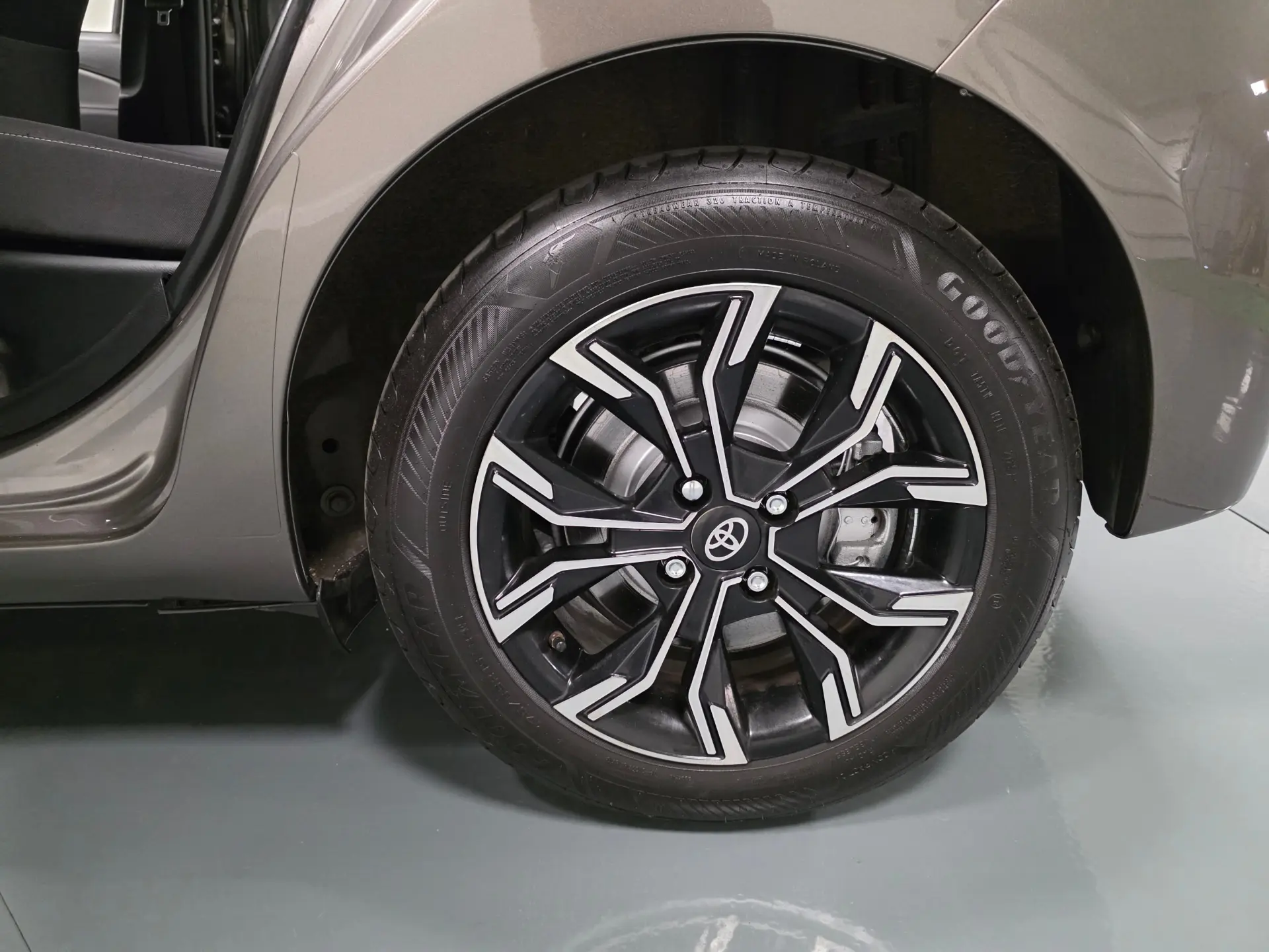 Toyota Yaris 1.5 HSD Comfort+P.Style 68