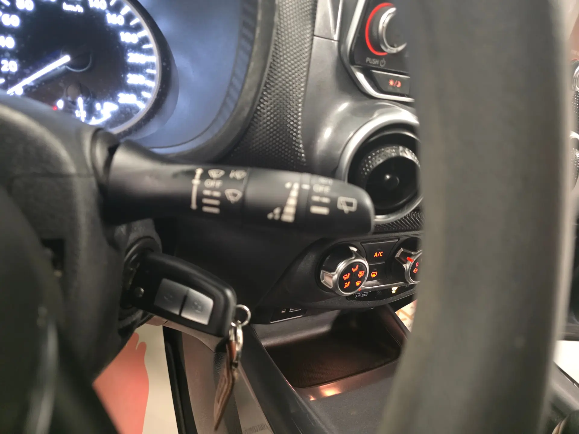 Nissan Juke 1.0 DIG-T Acenta 82