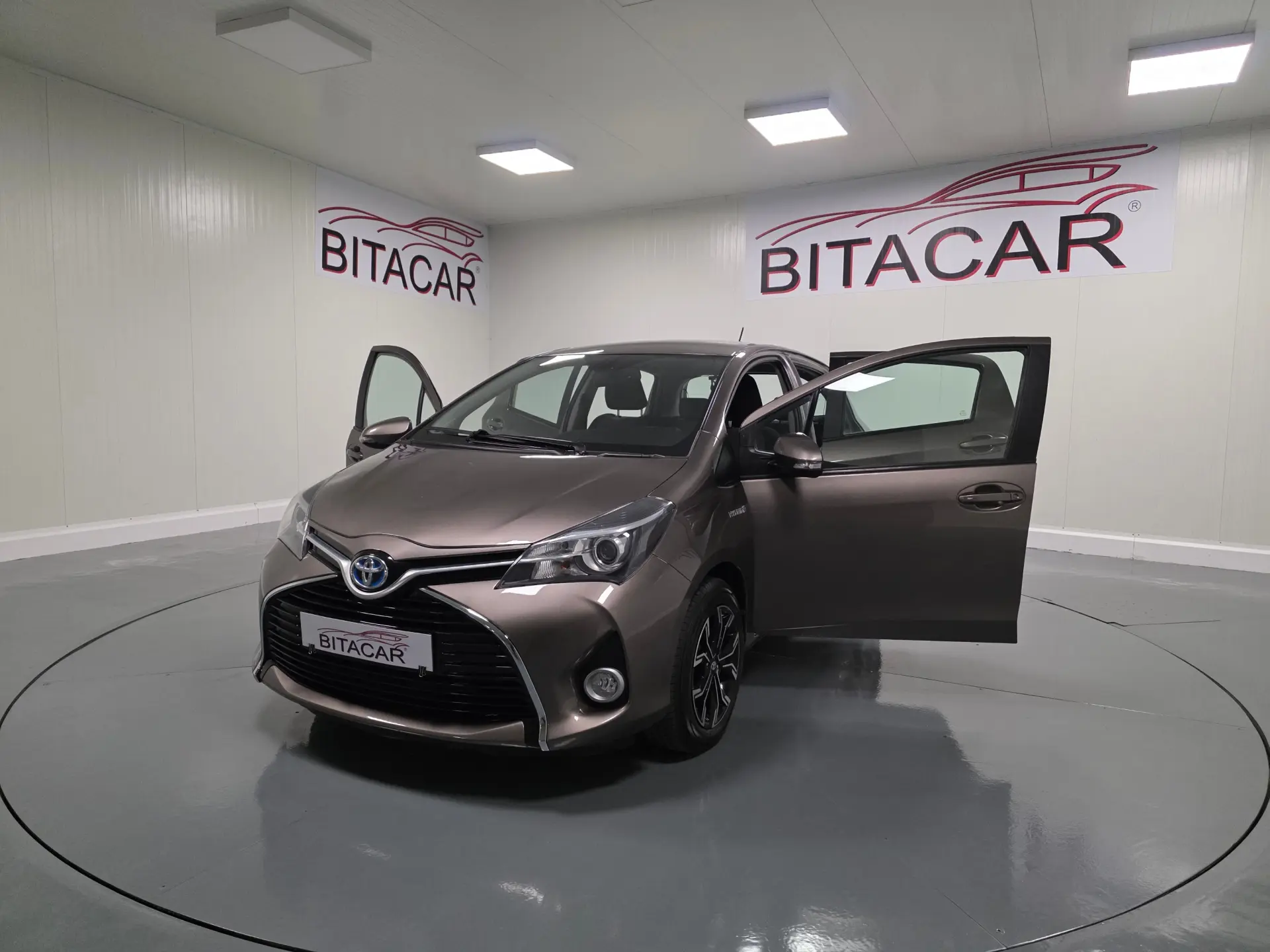 Toyota Yaris 1.5 HSD Comfort+P.Style 25
