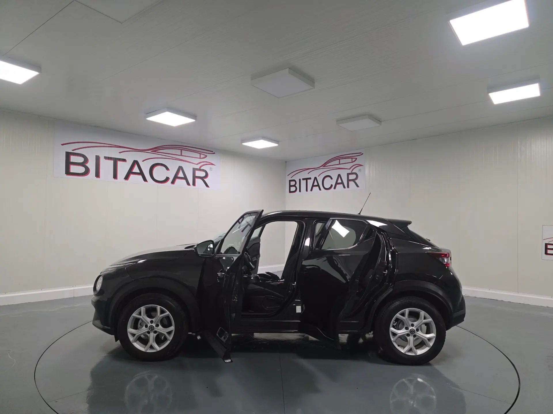 Nissan Juke 1.0 DIG-T Acenta 39