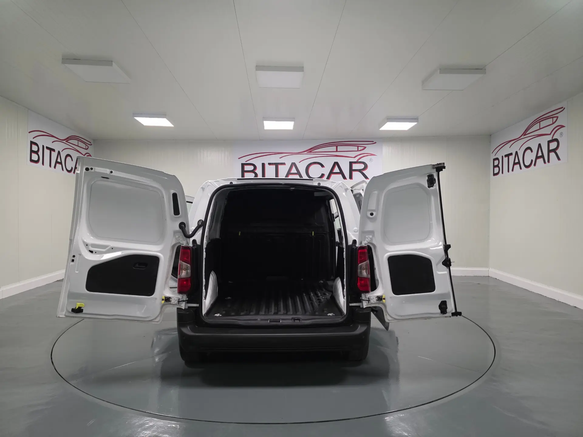 Peugeot Partner PARTNER 1.6 BLUEHDI 51