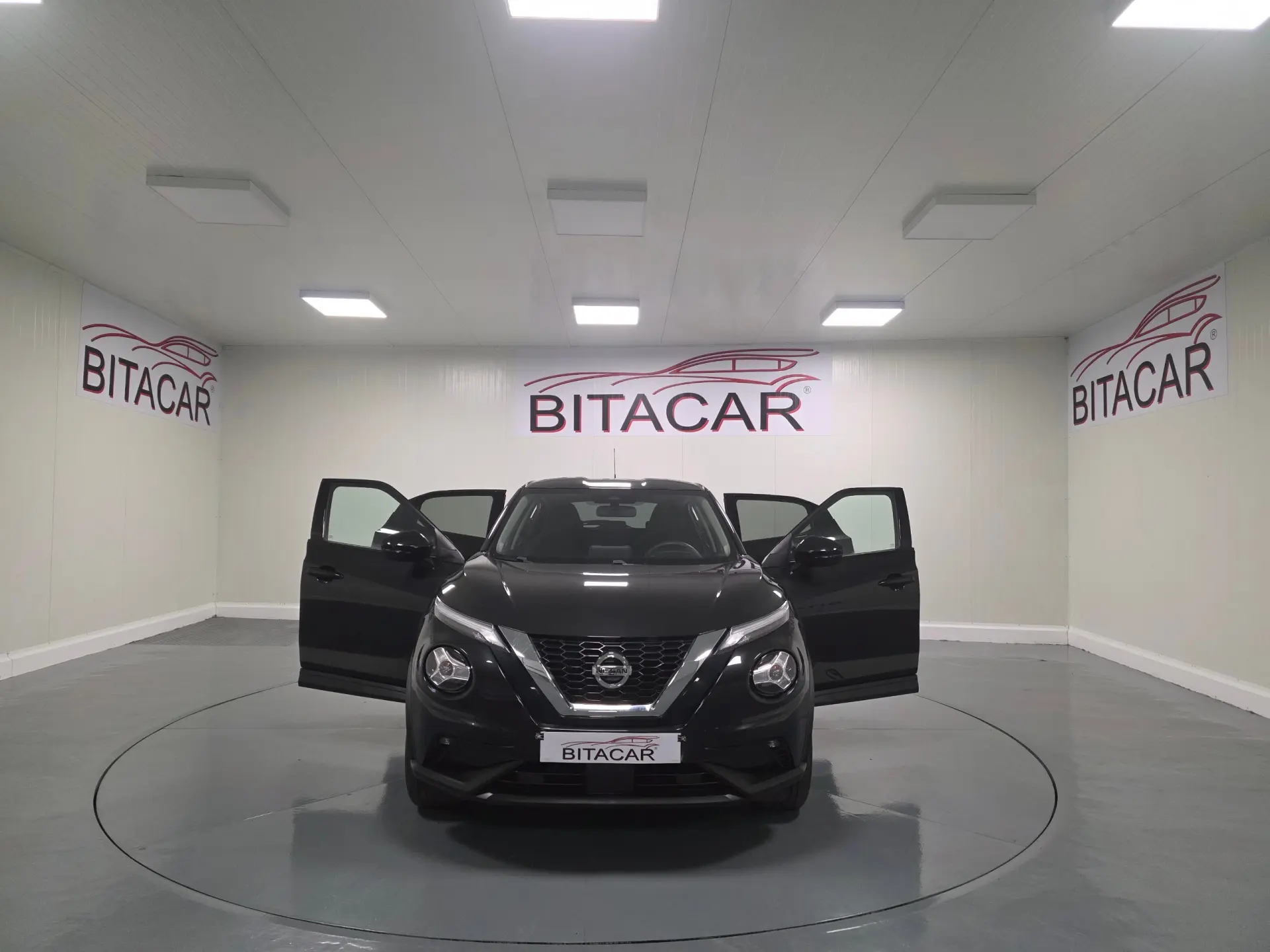 Nissan Juke 1.0 DIG-T Acenta 16