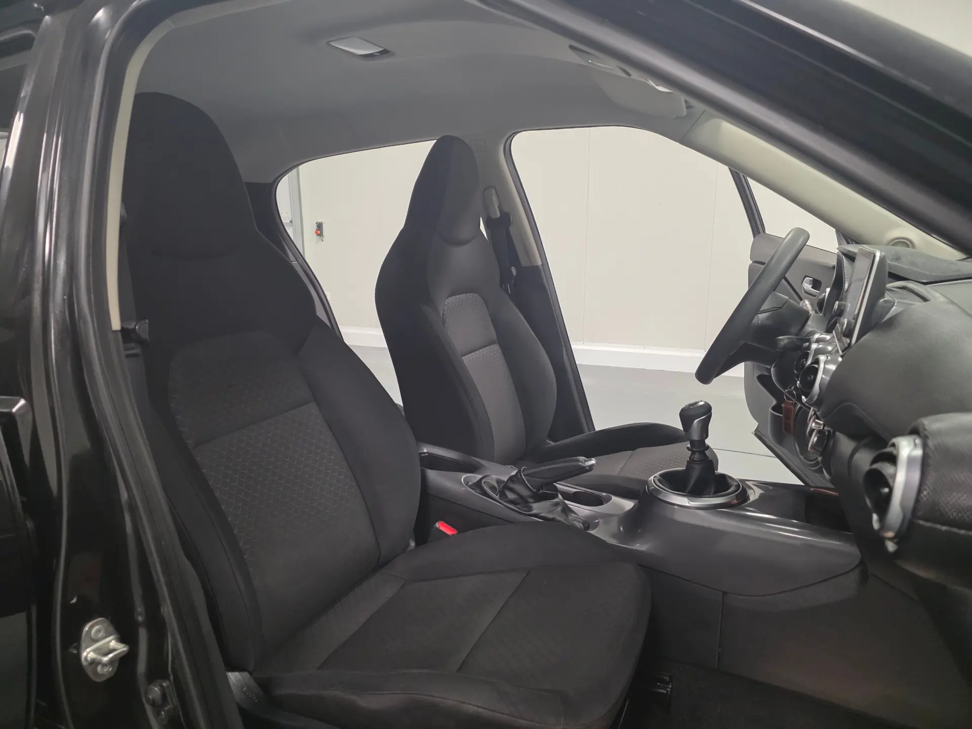 Nissan Juke 1.0 DIG-T Acenta 61