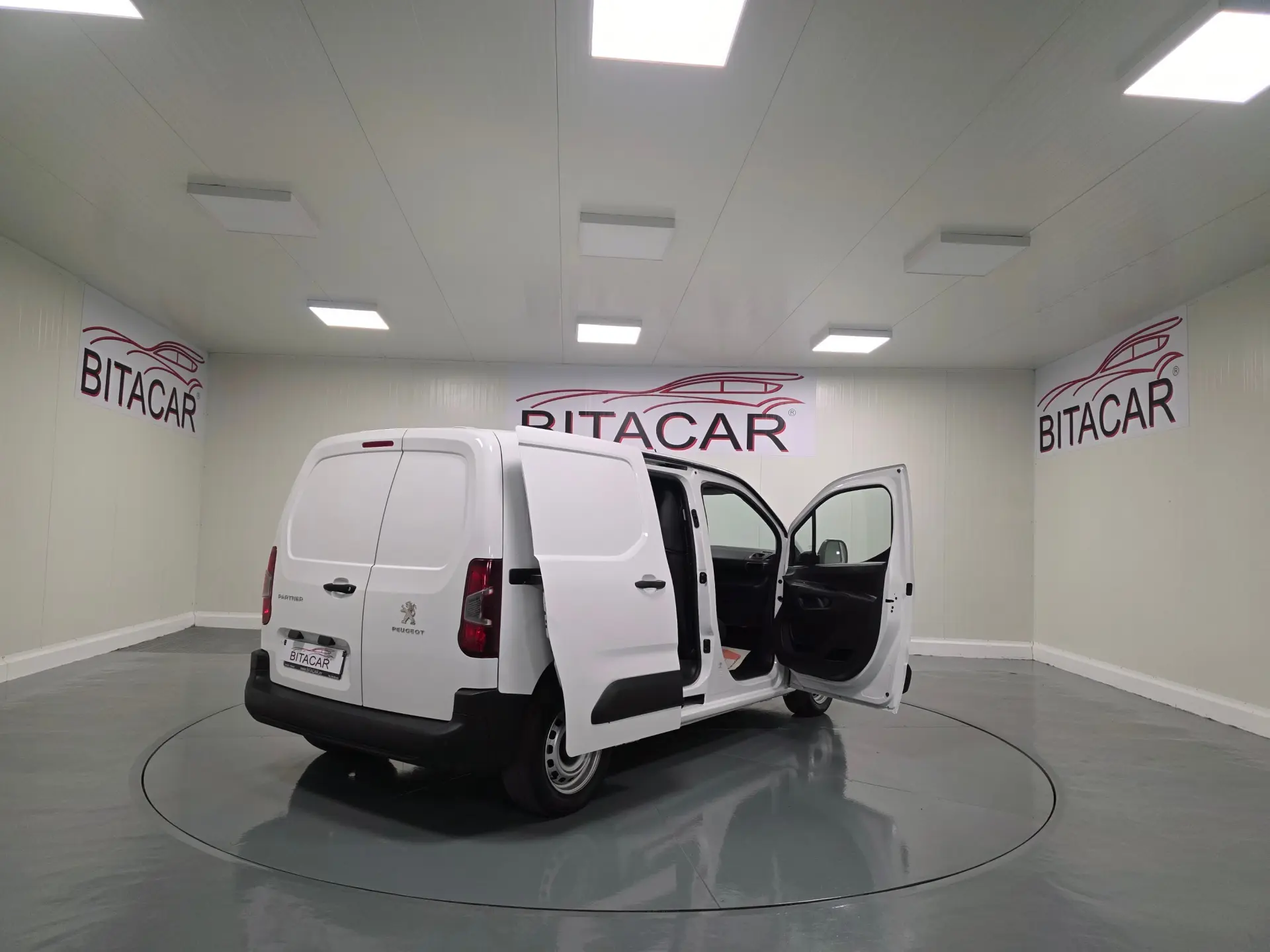 Peugeot Partner PARTNER 1.6 BLUEHDI 52